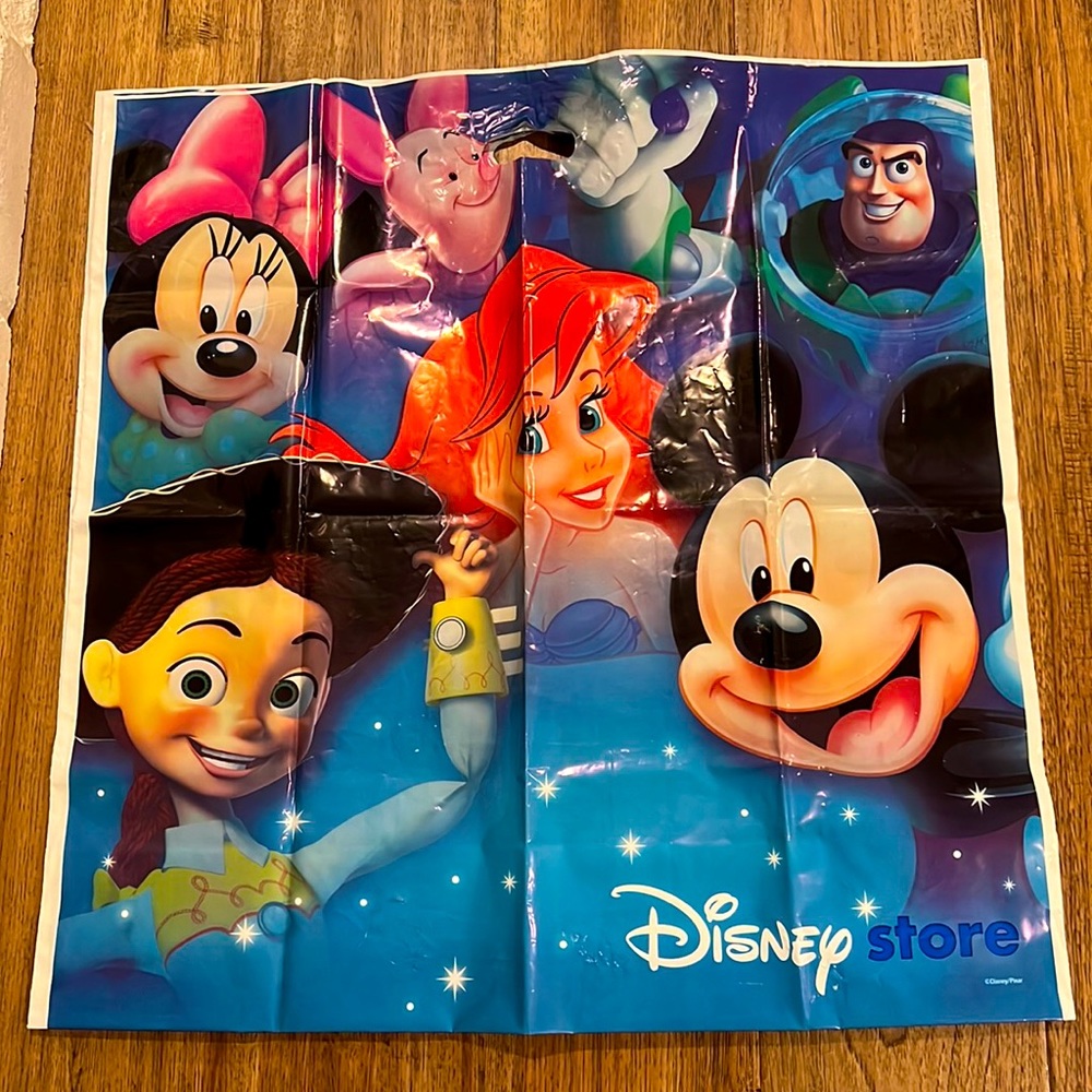 Disney Store Big Multicolored Shopping 🛍️ Bag!